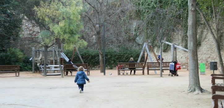 esplanada parque tamarita