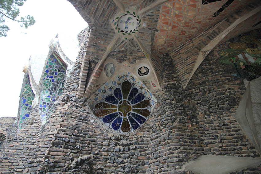 Vidriera Cripta Gaudí