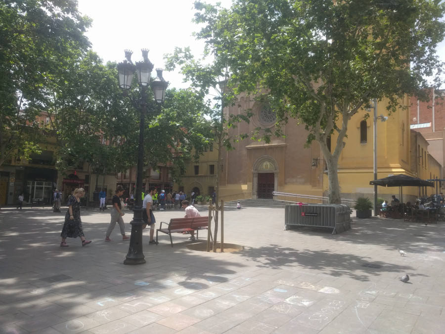 Plaça de la Concòrdia en Les Corts, Barcelona