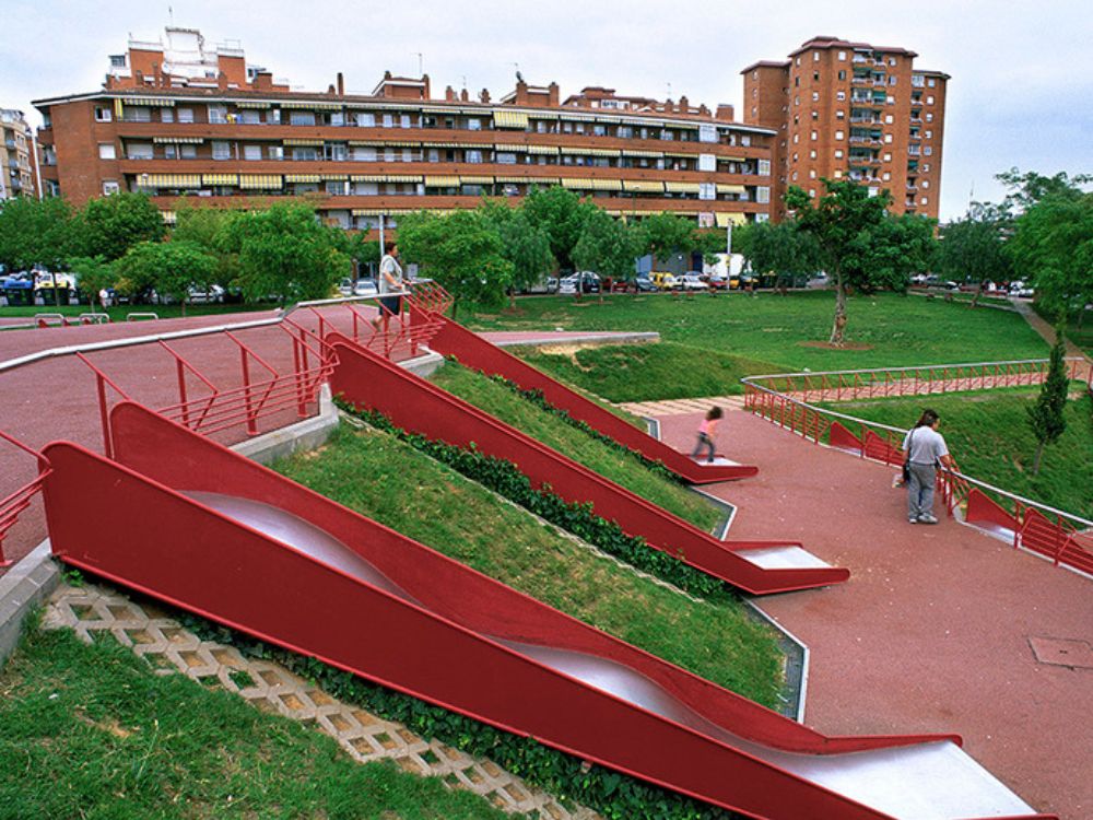 toboganes gigantes Parc de la Solidaritat