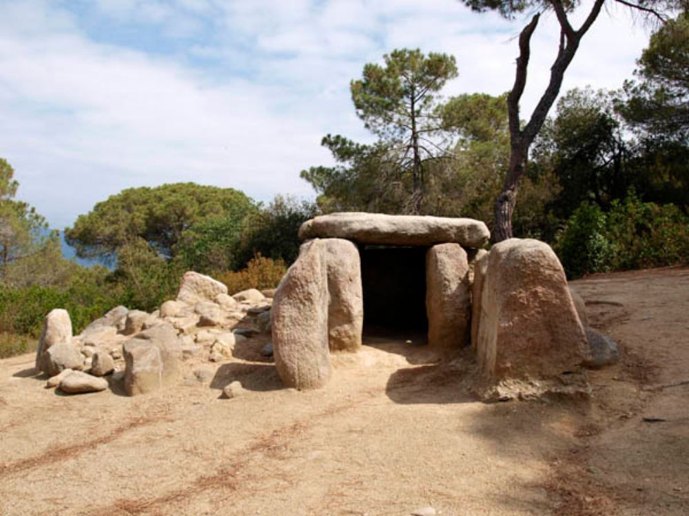 excursion dolmen ca l arenes niños