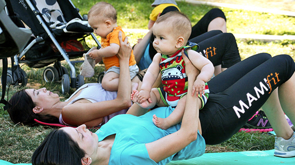 clases mamas y bebes parque barcelona