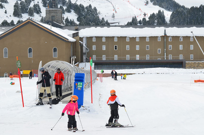 vall-de-nuria-mammalovescat-hotel-a-pie-de-pistas