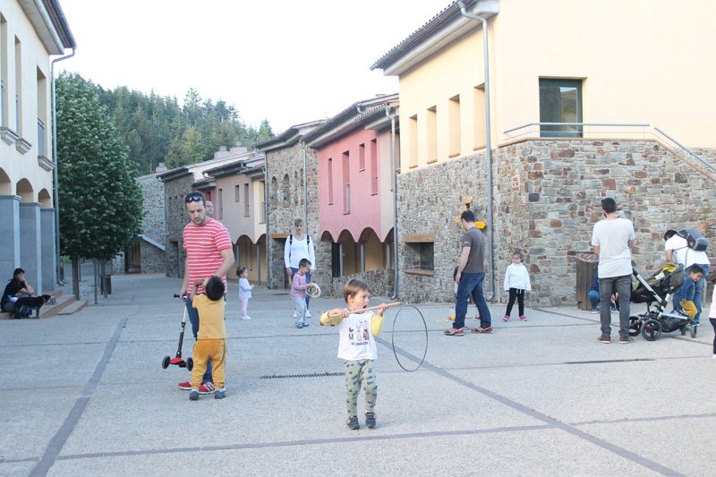 juegos en la plaza vilar rural