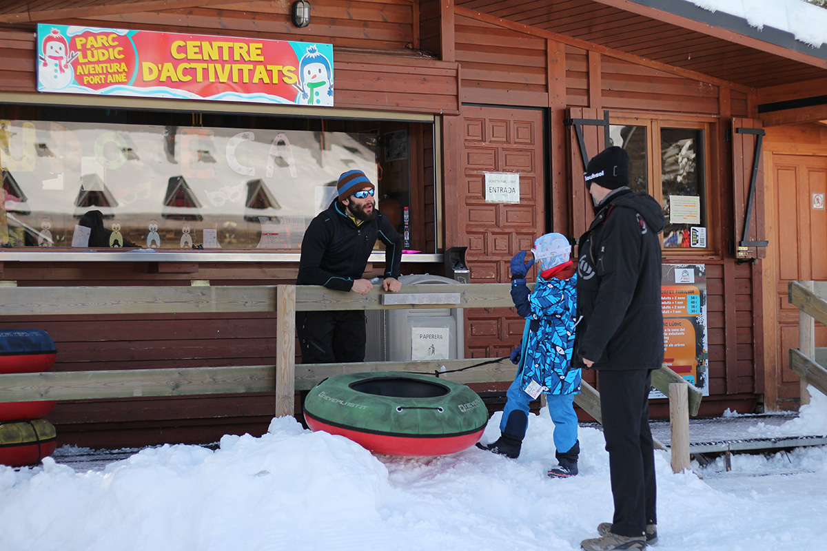 centre-activitats-parc-ludic-port-aine_2000