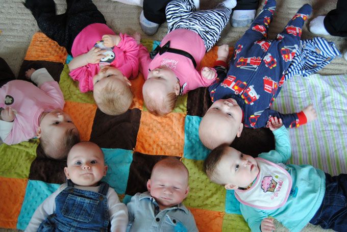 bebés en el google campus for mons