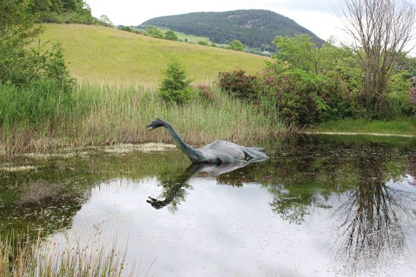 Monstruo lago ness