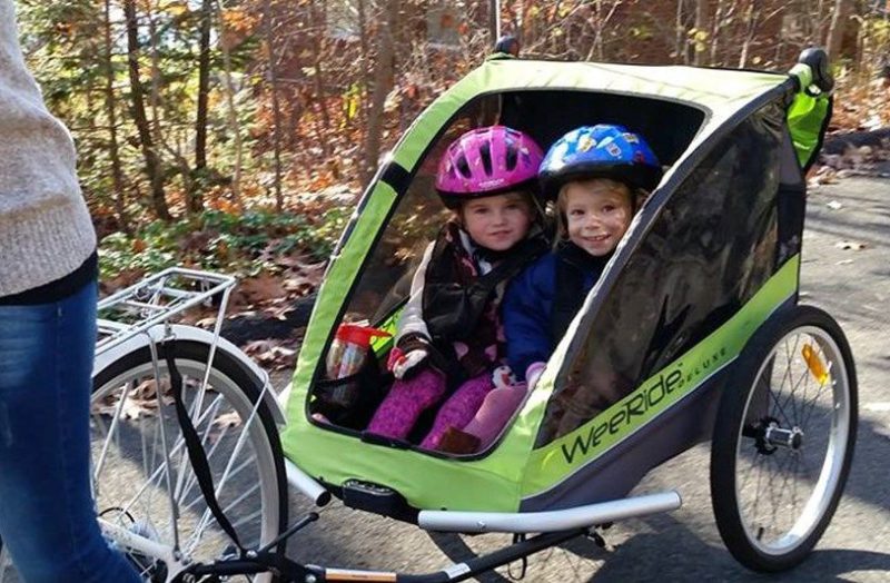 Cuándo podré subir a mi hijo en una silla o remolque de bicicleta