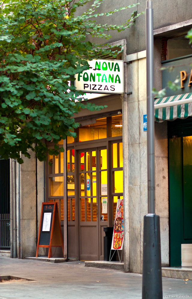 exterior de la pizzería Nova Fontana