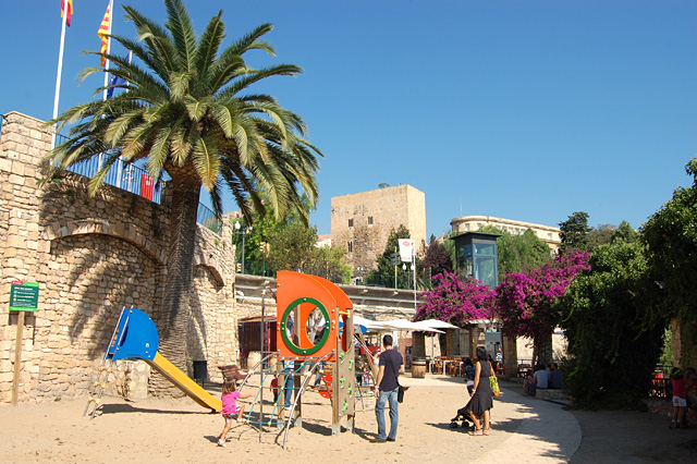 parque infantil de les granotes